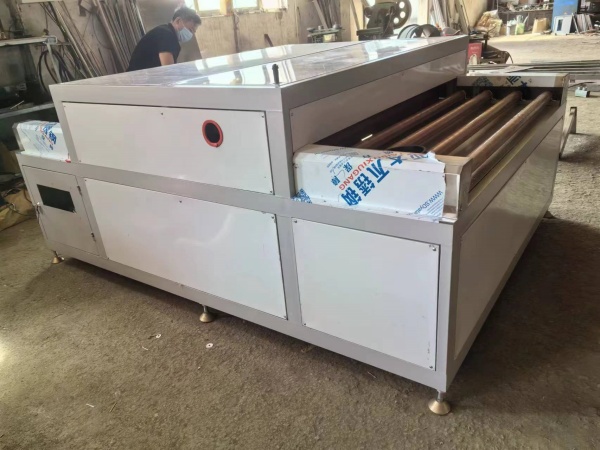 臥式玻璃清洗機(jī)，還是要相信老廠家老品牌